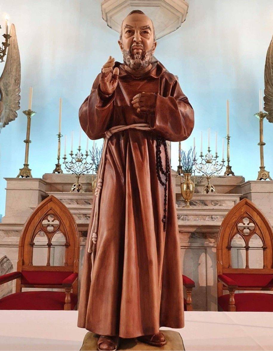 Santo Padre Pío - Admi
