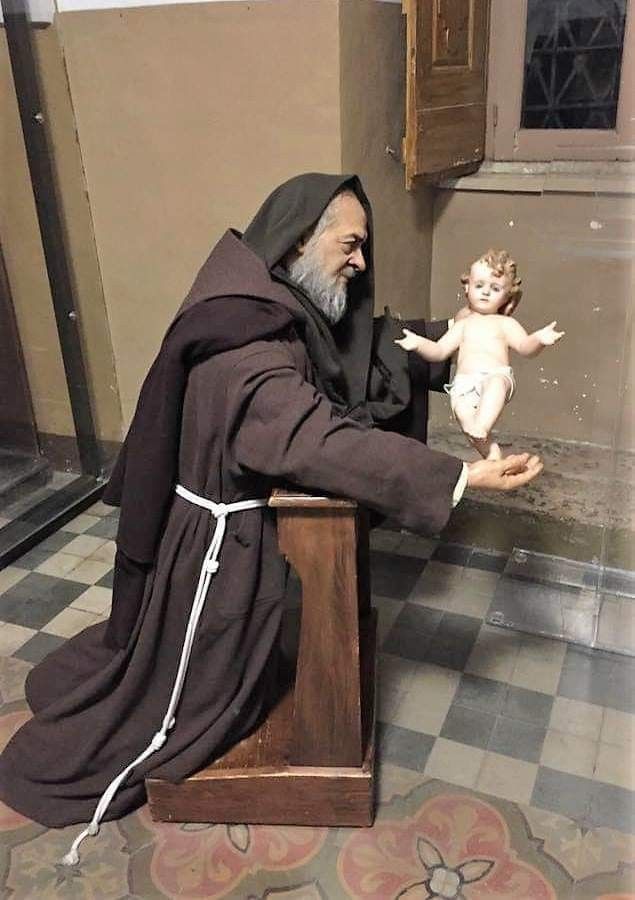 Santo Padre Pío - Santo Padre Pio 2