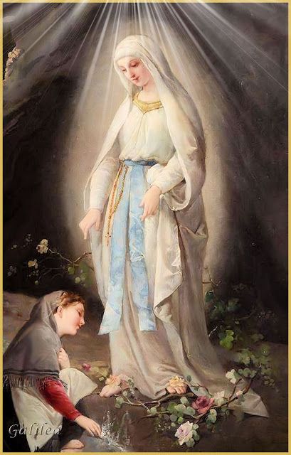 Virgencita de Lourdes - Ella Es Nuestra Madre Del Cielo
